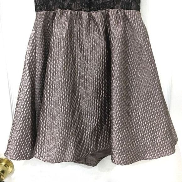 ASTR Metallic Taupe Strapless Skater Dress Lace Trim - Picture 5 of 8